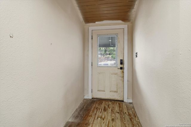 1108 Highview, Canyon Lake, TX 78133