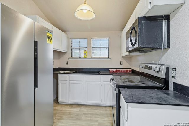 1108 Highview, Canyon Lake, TX 78133