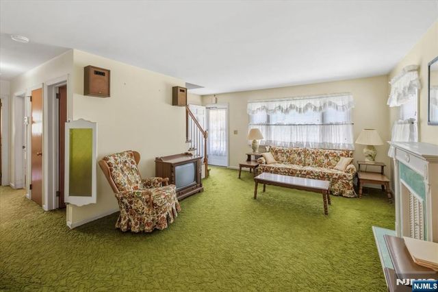 252 Saint Nicholas Avenue, Hillsdale, NJ 07642