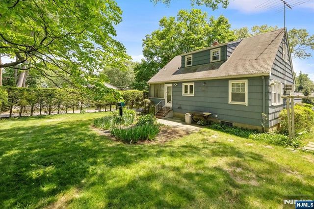 252 Saint Nicholas Avenue, Hillsdale, NJ 07642