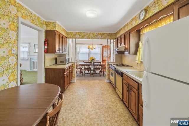 252 Saint Nicholas Avenue, Hillsdale, NJ 07642