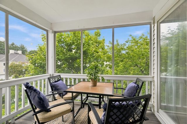 37 Constitution Ln 39, Danvers, MA 01923