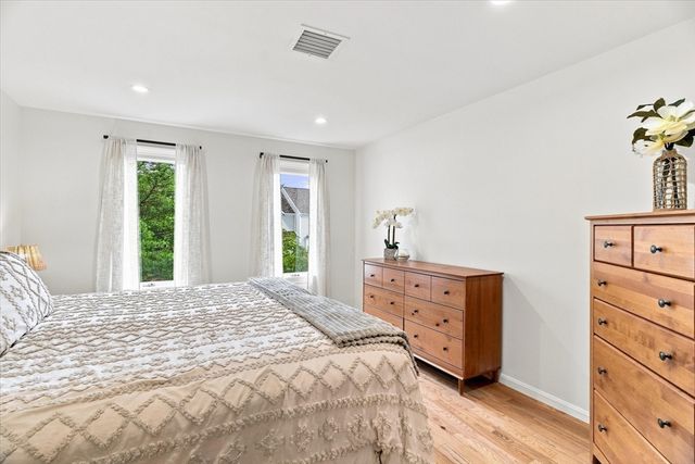 37 Constitution Ln 39, Danvers, MA 01923