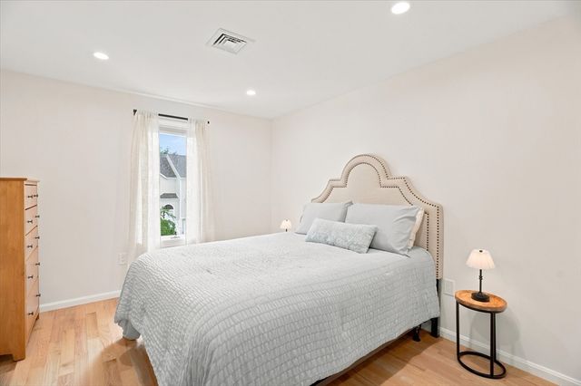 37 Constitution Ln 39, Danvers, MA 01923