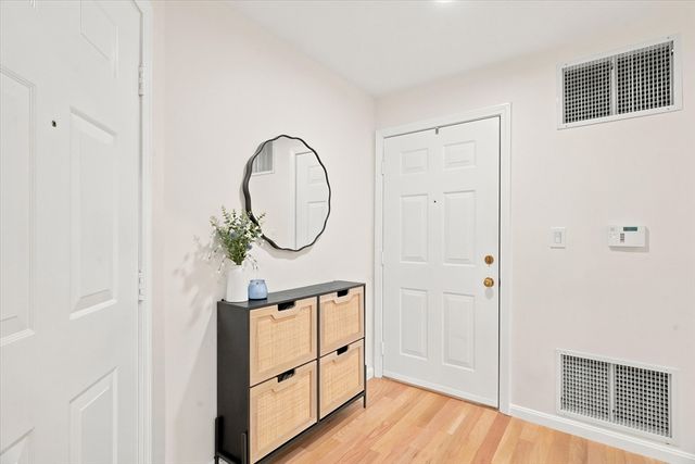 37 Constitution Ln 39, Danvers, MA 01923