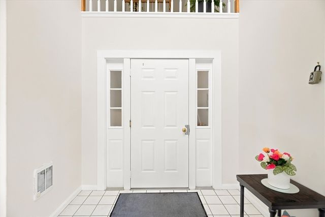 37 Constitution Ln 39, Danvers, MA 01923