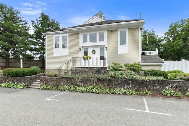 37 Constitution Ln 39, Danvers, MA 01923