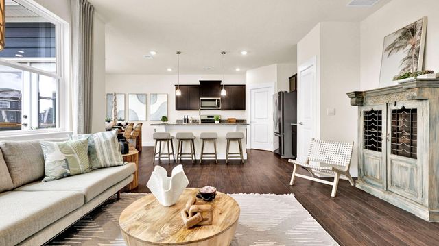 8248 Bright Water Dr, Ooltewah, TN 37363