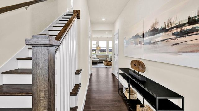 8248 Bright Water Dr, Ooltewah, TN 37363