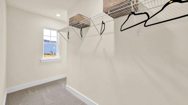 8248 Bright Water Dr, Ooltewah, TN 37363