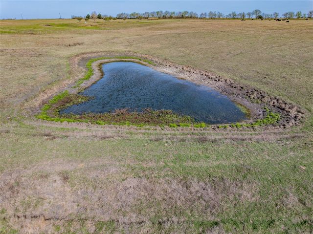 555 Knape Road, La Grange, TX 78945