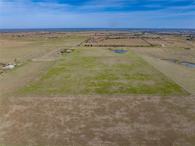 555 Knape Road, La Grange, TX 78945