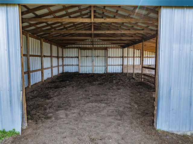 555 Knape Road, La Grange, TX 78945