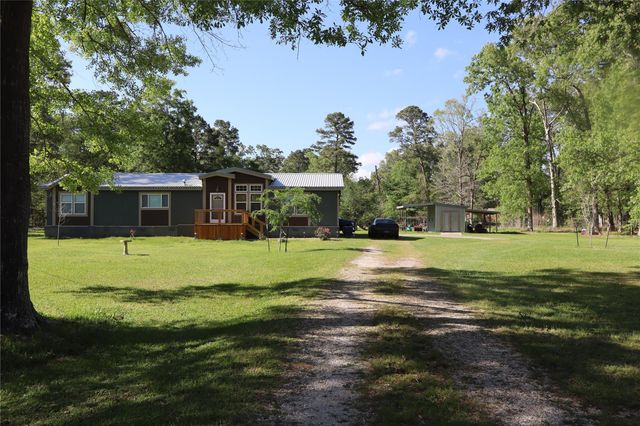 423 County Road 6481, Dayton, TX 77535