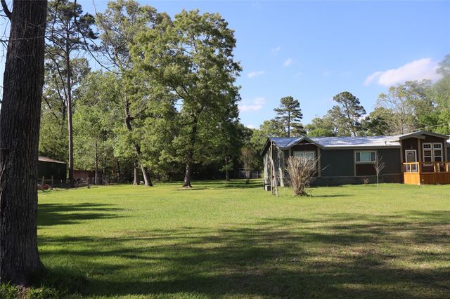 423 County Road 6481, Dayton, TX 77535