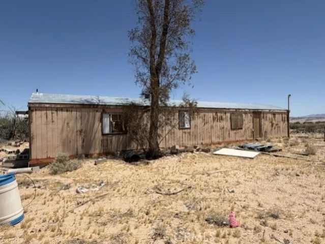 48423 Thoreau Road, Newberry Springs, CA 92365