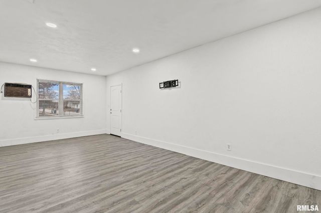 4013 Milan Road, Springfield, IL 62703