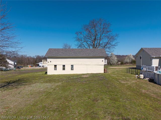 403 N Gray Street, Pocola, OK 74902