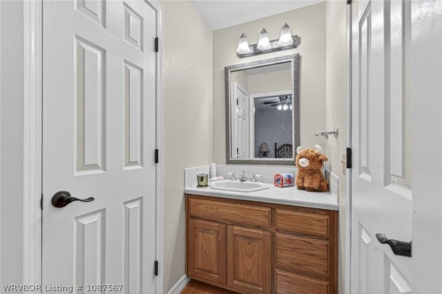 403 N Gray Street, Pocola, OK 74902