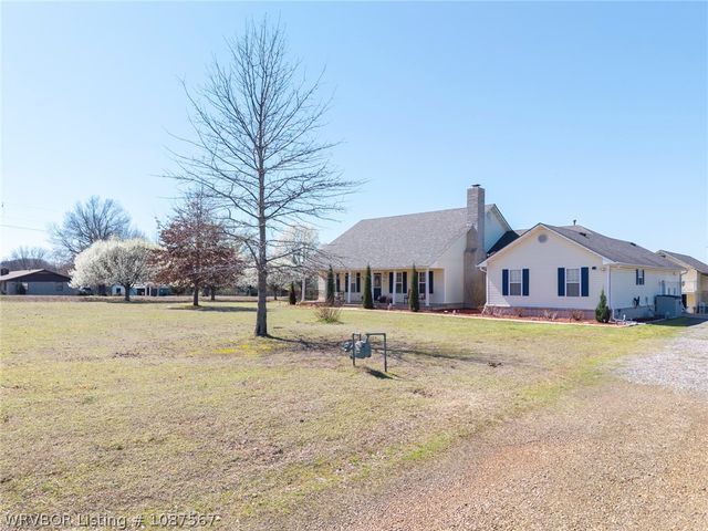 403 N Gray Street, Pocola, OK 74902