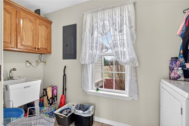 403 N Gray Street, Pocola, OK 74902