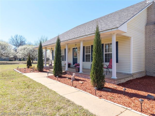 403 N Gray Street, Pocola, OK 74902