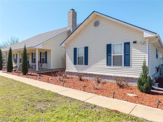 403 N Gray Street, Pocola, OK 74902