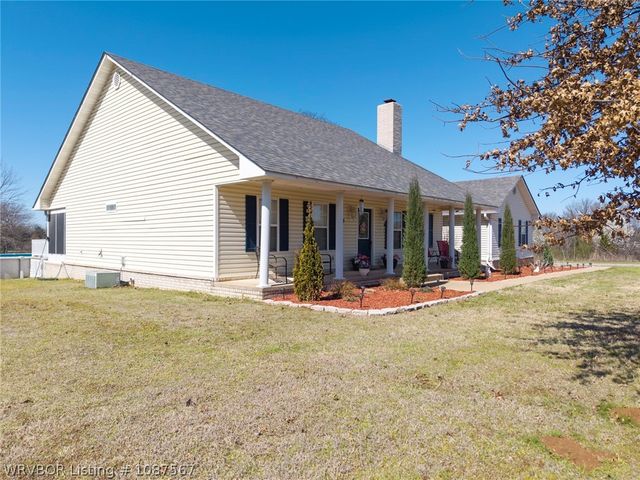 403 N Gray Street, Pocola, OK 74902