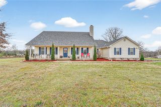 403 N Gray Street, Pocola, OK 74902