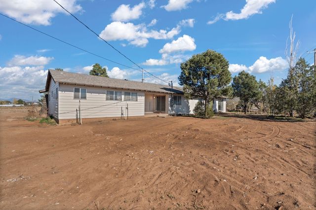 42 Manzano Road, Los Lunas, NM 87031