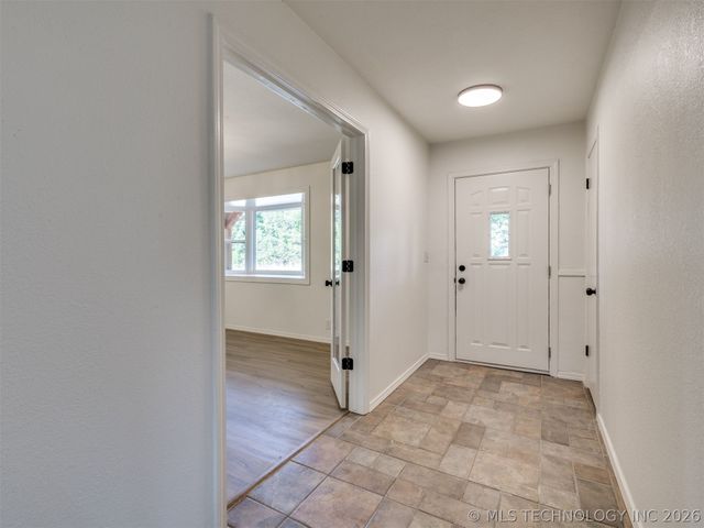 930 S Sinnett Road, Cleveland, OK 74020