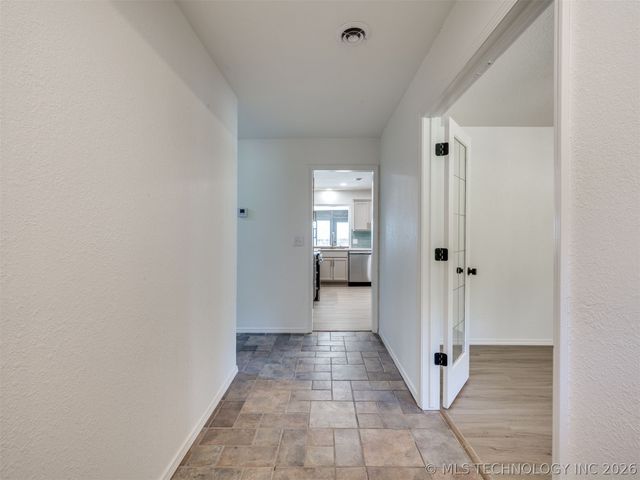 930 S Sinnett Road, Cleveland, OK 74020