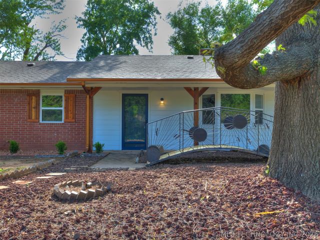 930 S Sinnett Road, Cleveland, OK 74020