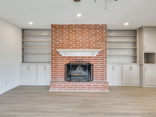 930 S Sinnett Road, Cleveland, OK 74020