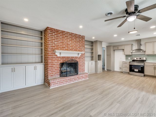 930 S Sinnett Road, Cleveland, OK 74020