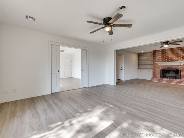 930 S Sinnett Road, Cleveland, OK 74020