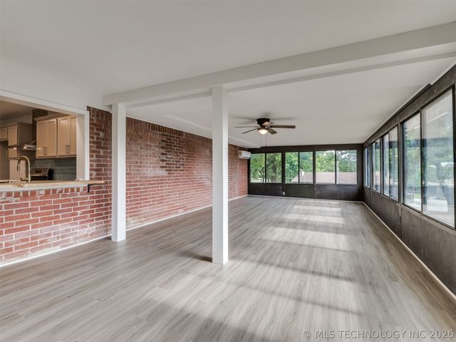 930 S Sinnett Road, Cleveland, OK 74020