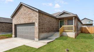 215 Zyra Ave, New Braunfels, TX 78130