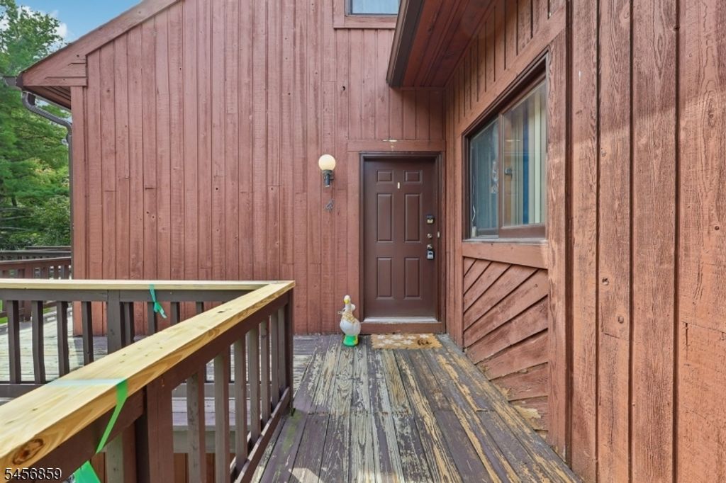 1 Beaver Creek Dr 4, Vernon Twp., NJ 07462 — photo 3