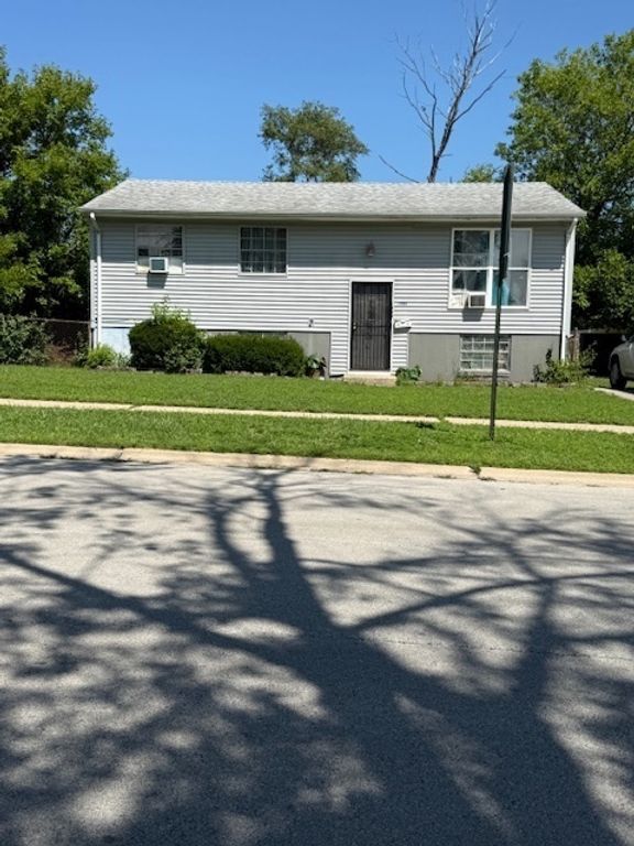 1908 Boston Street, Chicago Heights, IL 60411