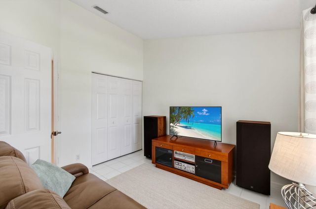 14050 Fair Isle Drive, Delray Beach, FL 33446