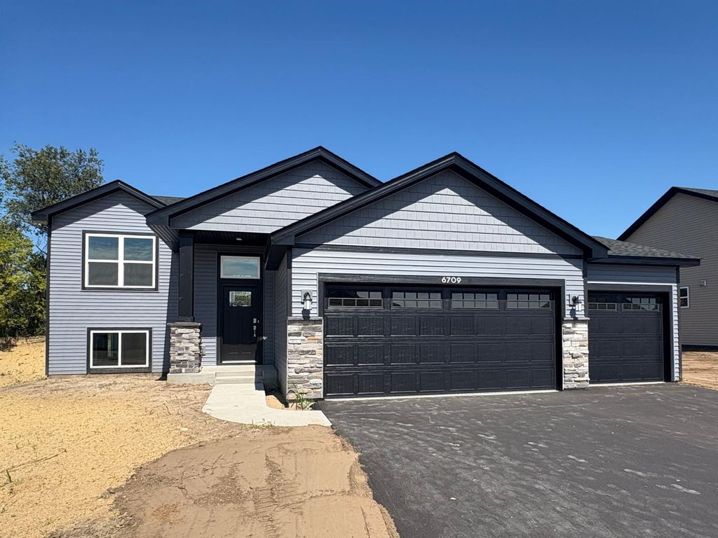 6709 168th Lane NW, Ramsey, MN 55303