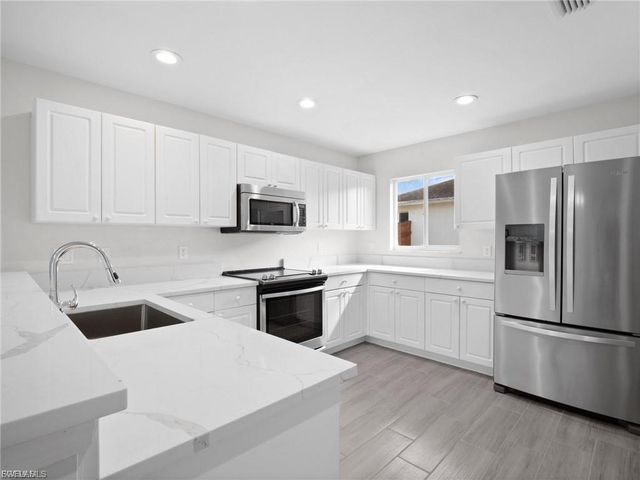 6561 Astoria AVE, Fort Myers, FL 33905