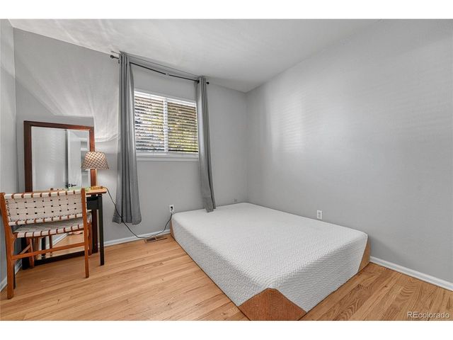 841 S Oakland St, Aurora, CO 80012