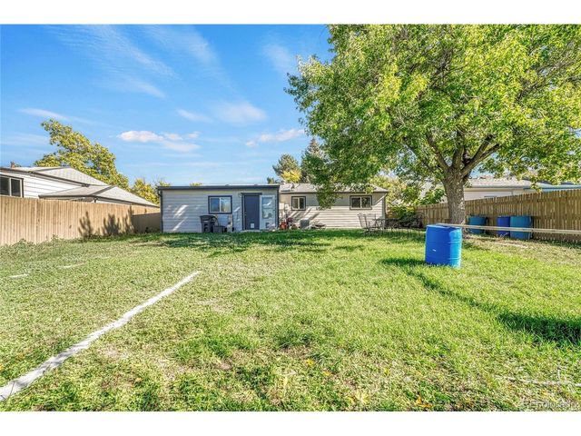 841 S Oakland St, Aurora, CO 80012
