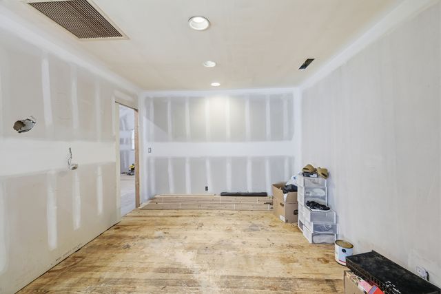 78 Trinity Pass, Stamford, CT 06903