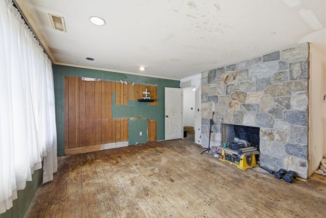 78 Trinity Pass, Stamford, CT 06903