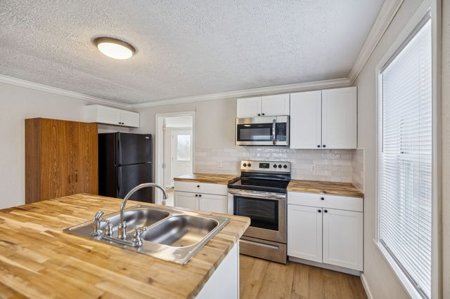 396 Pomona Rd, Crossville, TN 38571