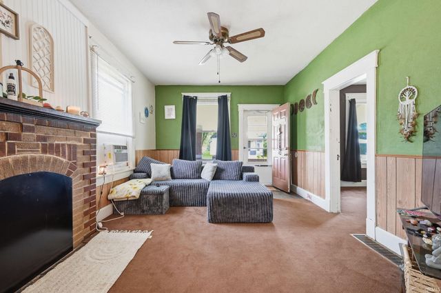 220 S Martin Avenue, Muncie, IN 47303