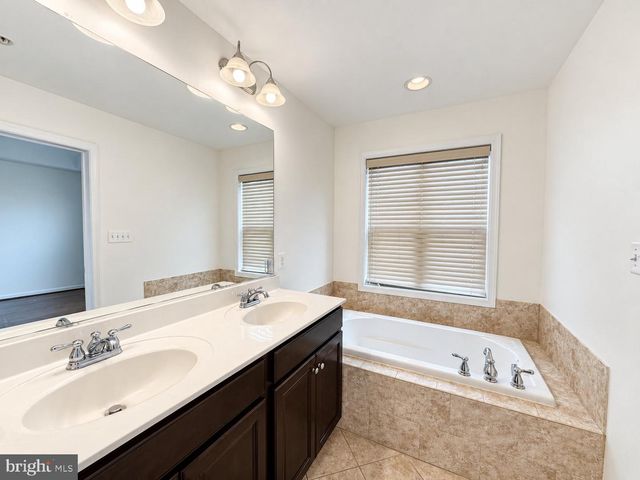 13944 ESTUARY DR, Clarksburg, MD 20871